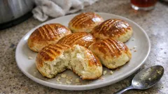 Pastane usulü Karaköy poğaçası: pamuk gibi yumuşak doku evde nasıl tutar?