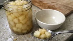 Kavanozda Armut Konservesi: Az malzemeyle, vakumu tutan kışlık tarif