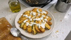 Yelpaze kabak kızartması: dışı çıtır, içi sulu; sarımsaklı yoğurtla nefis oluyor