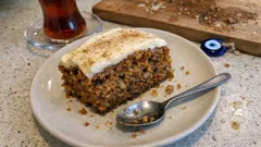 Havuçlu tarçınlı cevizli kek tarifi: içi nemli, tam kıvamında ev keki