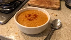 Kıvamı şaşmayan kırmızı mercimek çorbası: salçayı doğru kavurmanın püf noktası