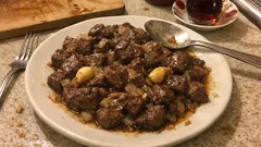 Lokum gibi dana kavurma: önce mühürle, sonra kısık ateşte yumuşacık pişir