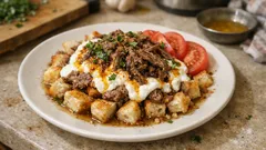 Konya Usulü Etli Tirit: Düdüklüde lokum gibi et, sarımsaklı yoğurtla