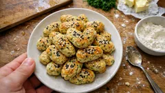 Pastane usulü dereotlu tuzlu kurabiye: susamlı, kıyır kıyır ve kolay