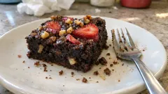 Çilekli brownie tarifi: ıslak dokulu, yoğun çikolatalı ve tam kıvamında