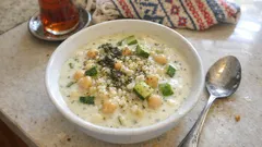 Kesilmeden kıvam alan Gırar Çorbası: buğday, nohut ve yoğurt terbiyesiyle