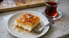 Baklavalık yufkayla Laz böreği: muhallebisi pürüzsüz, şerbeti baymayan tarif