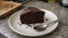 Maden suyuyla yumuşacık kakaolu kek: kurumadan tam kıvamında tarif