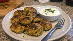 Kızartmadan fırında karnabahar köftesi: dışı hafif kızaran, içi yumuşacık