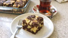 Borcamda mozaik kek tarifi: tek hamurla sade-kakaolu desen, yumuşacık sonuç