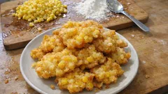 Maden suyuyla çıtır mısır tempura: dışı gevrek, içi yumuşak atıştırmalık