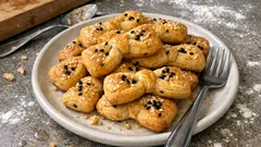 Pastane usulü sirkeli tuzlu kurabiye: kıyır kıyır doku için tam ölçü tarif