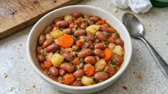 Taze barbunya pilaki tarifi: tane tane kalan, dinlenince daha da güzelleşen zeytinyağlı