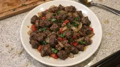 Ciğer kavurma tarifi: Yüksek ateşte mühürleyip yumuşacık pişirmenin yolu