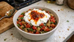 Köz patlıcanlı Mamzana tarifi: sarımsaklı yoğurtla lokanta tadında meze