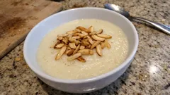 Tek tencerede pütürsüz keşkül tarifi: badem aroması tam kıvamında