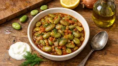 Kararmayan taze bakla yemeği: unlu limonlu suda bekletme yöntemiyle